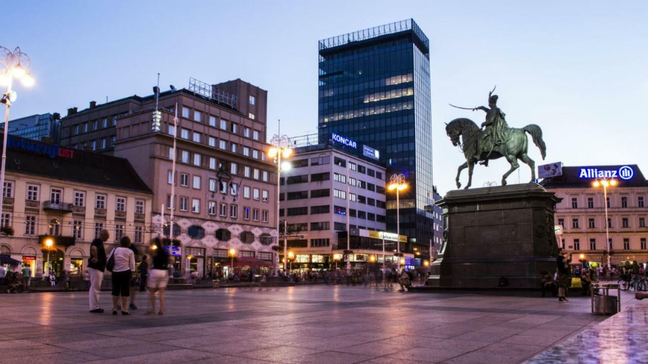 Center Near Main Square